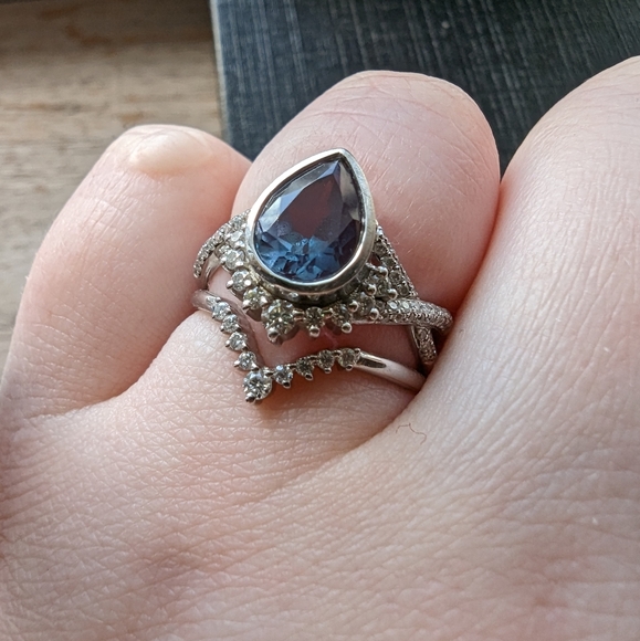 Unique Handmade Alexandrite(color changing) White Gold ring set w/ Pavé Diamonds - Picture 14 of 16